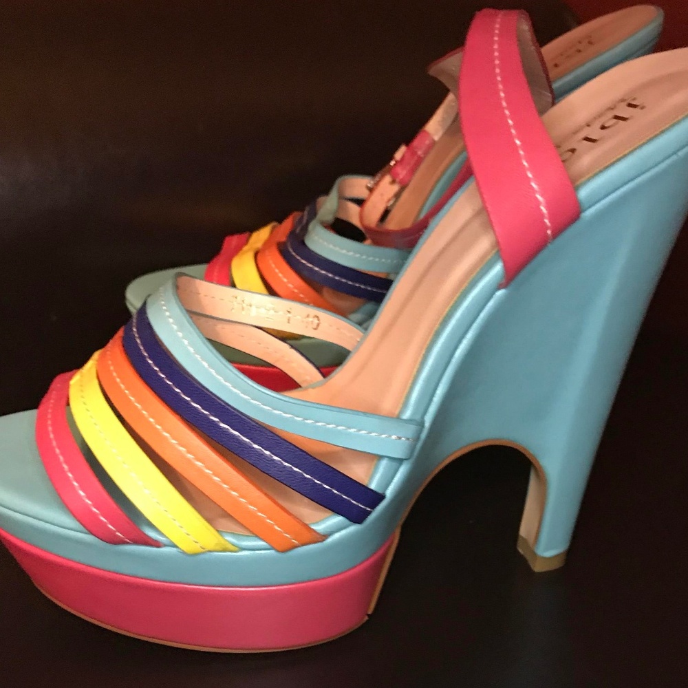 JBloom Multi-Colored Wedge Sandal Size 10